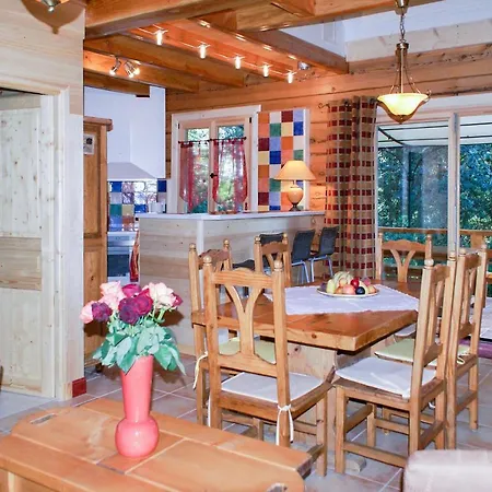 Au Pre De L'arbre Сasa de vacaciones