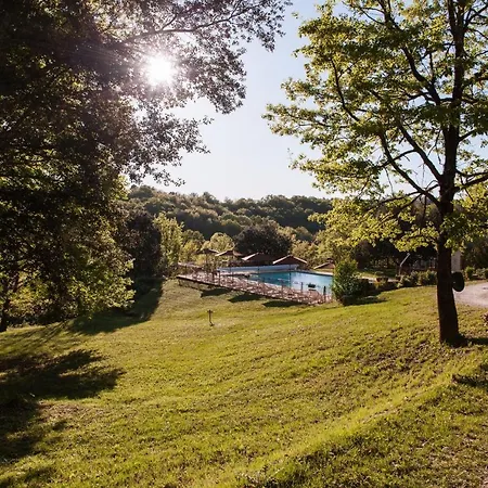 Au Pre De L'arbre Semesterbostad