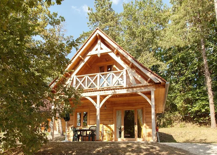 Au Pre De L'arbre بيت للعطل سارلا لا كانيدا